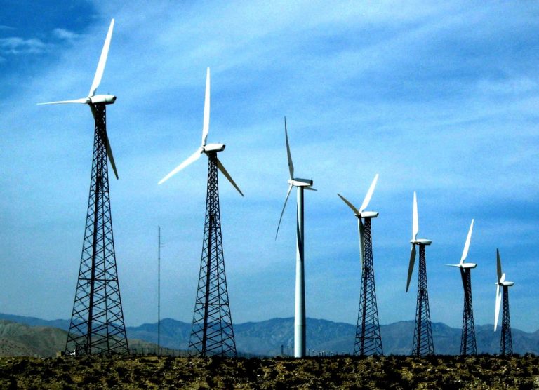 Energi terbarukan (sumber gambar : Hijauku.com)